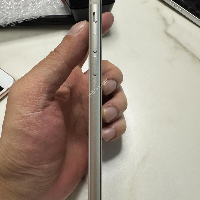 (84%)������SE3 128G ��Ÿ����Ʈ �Ǹ��ؿ�.