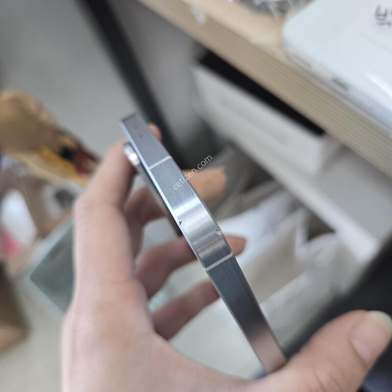 ������ ����6 �׷��� 128GB A�� �������� ���ܻ�