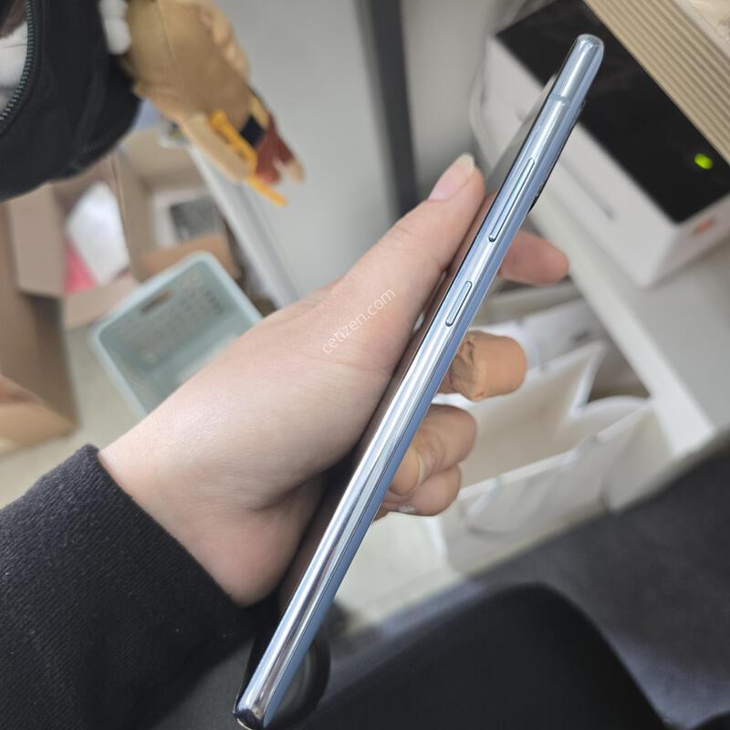 ������ ���� A716 ���� 128GB �ܰ����� �ܻ� ������