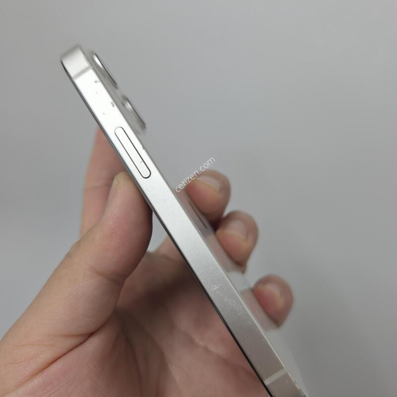 ������13�̴� 256GB ȭ��Ʈ