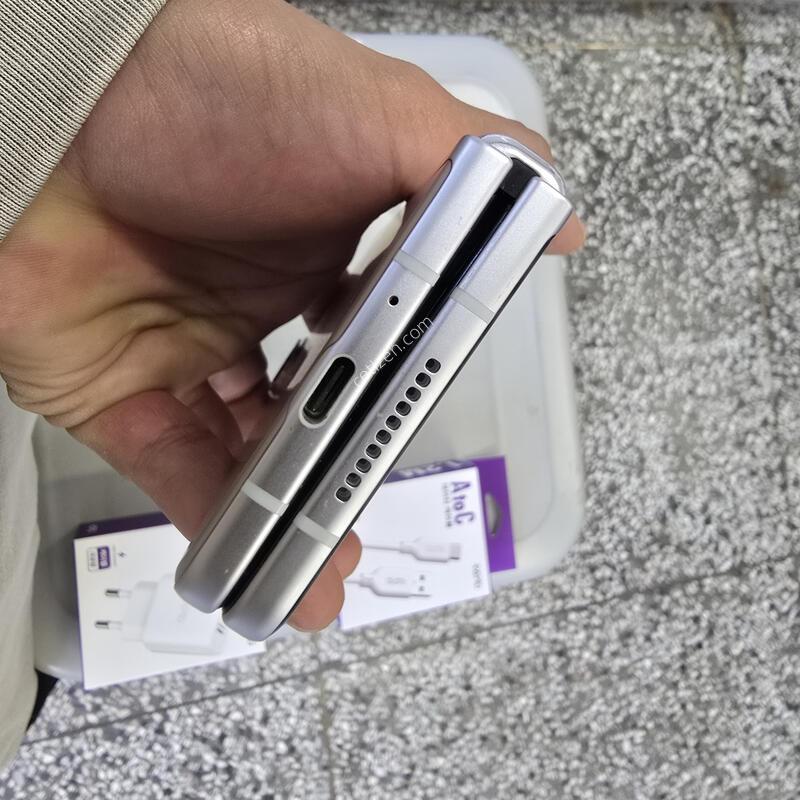 SK ����3(F926) 256G �ǹ����� ����� �˴ϴ�