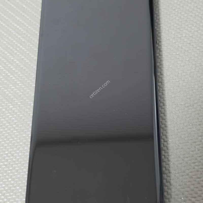 LG G8 ����