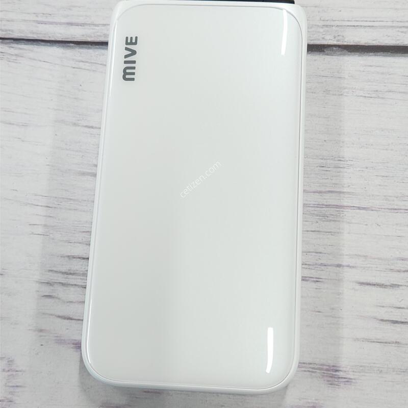 S��) ��Ÿ������ 32G ���ܻ� ȭ��Ʈ 64030