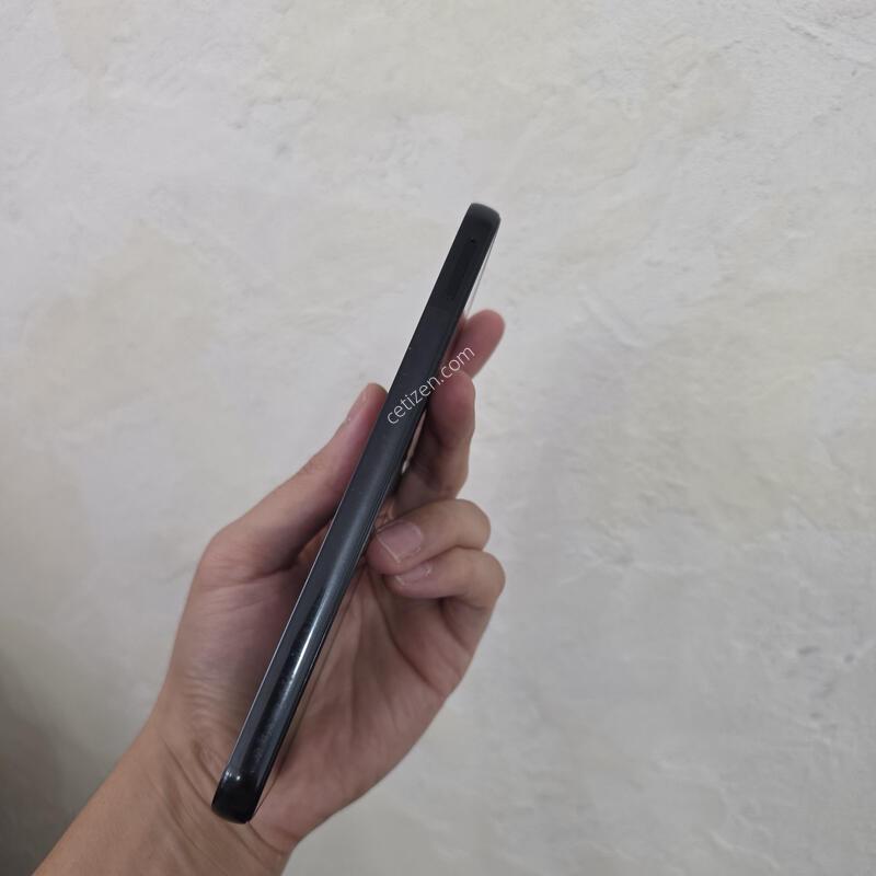 ����3 ����