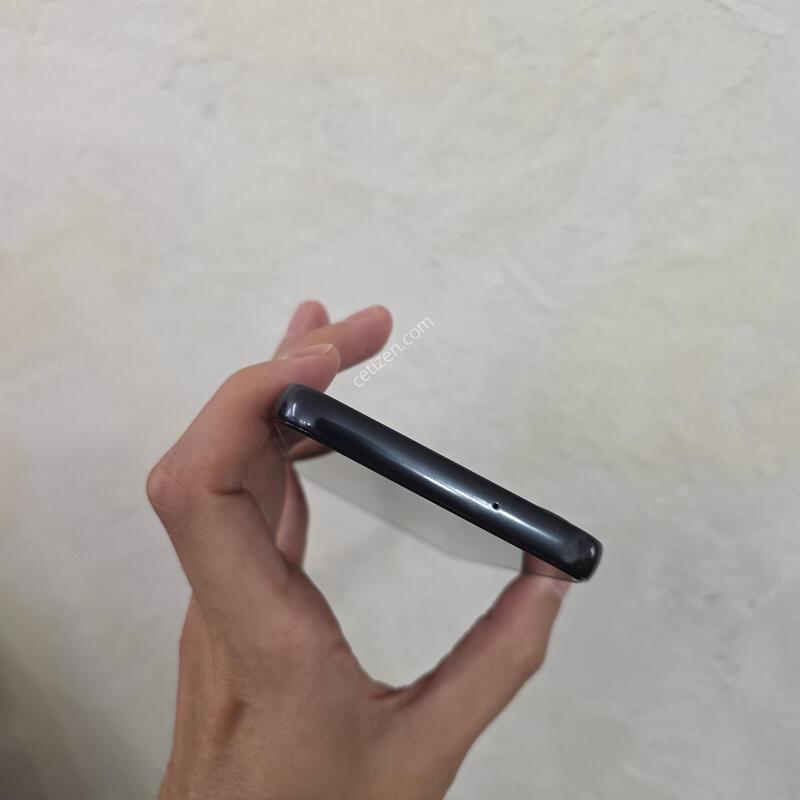 ����3 ����