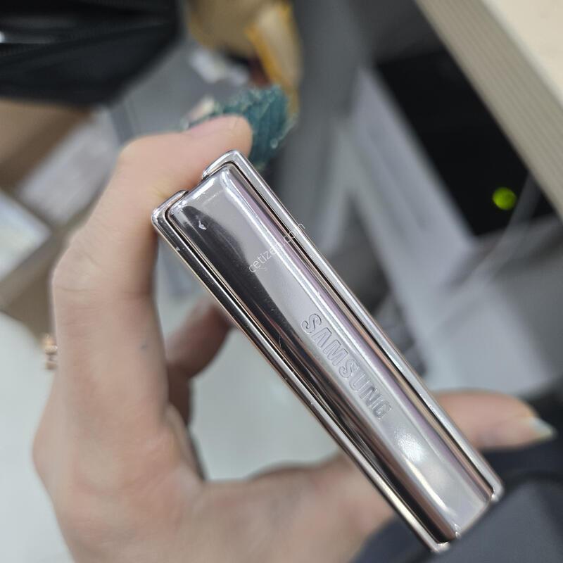 ������ z�ø�4 ��ũ��� ��x �ܻ� ������