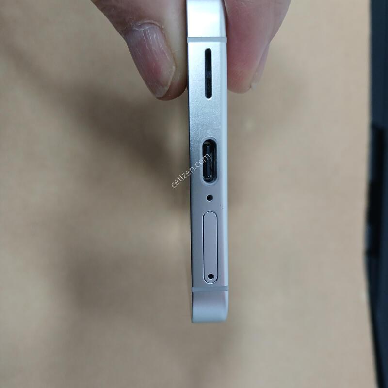 SM-S921N  ��Ȱ�ܻ�,�⽺�����   �׵θ��� ���ϰ� �����վ��(��������)  ������ �����׷���   �ʸ�,���̽������