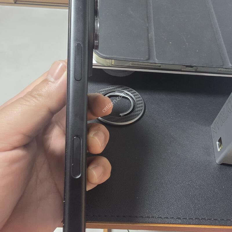������18���� 512GB ���� �Ǹ��մϴ�