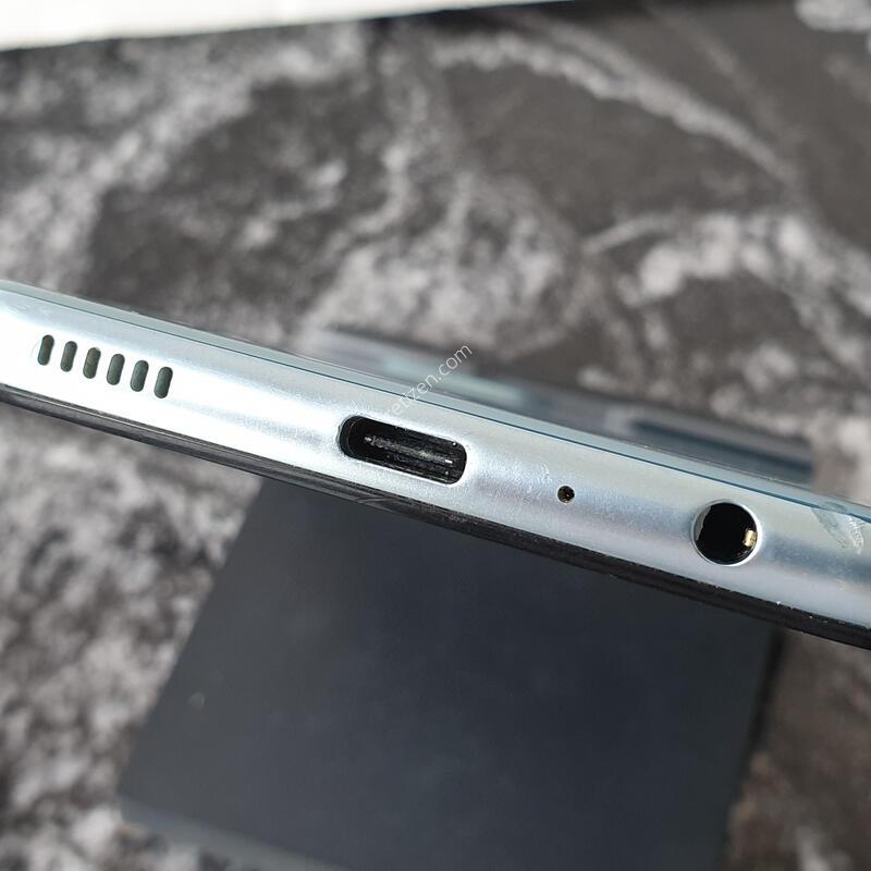 LG �����ù���2 (M236L) �׸� 128�Ⱑ (0424516)