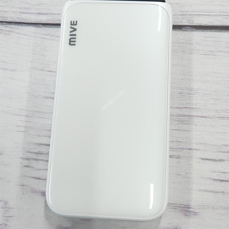 S��) ��Ÿ������ 32G ���ܻ� ȭ��Ʈ 64030