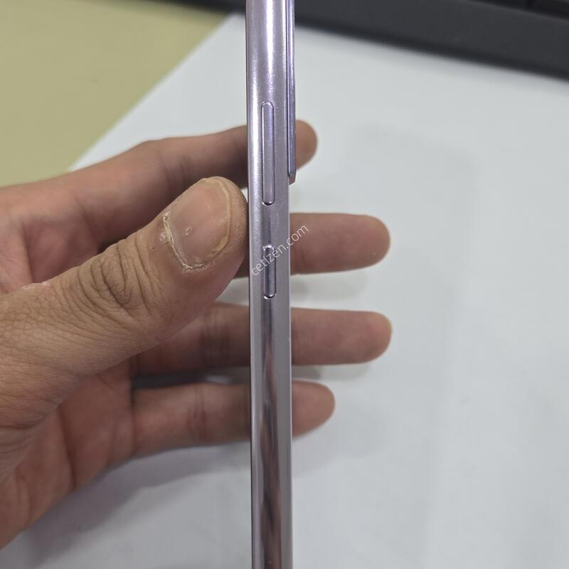 S22 256GB���̿÷� �Ǹ��մϴ�.