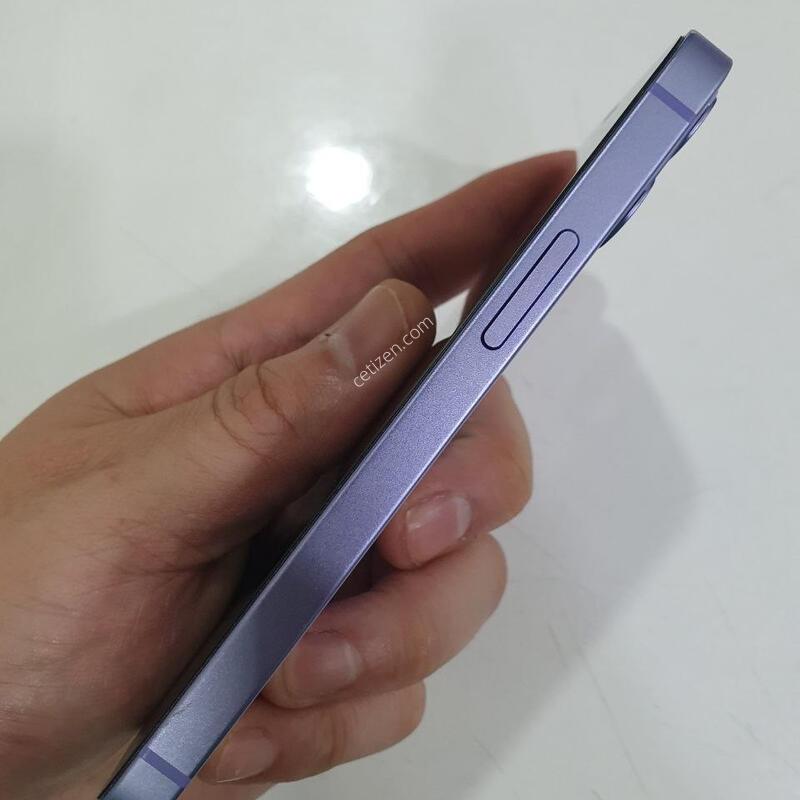 ������12�̴�64G ���ܻ� ���±� �߰��� �����