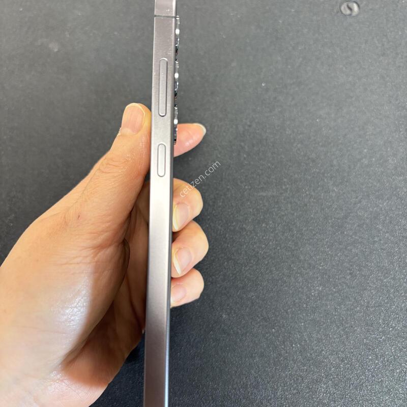 ������ S24�÷��� 256G(����) SS�� �Ǹ��մϴ�.