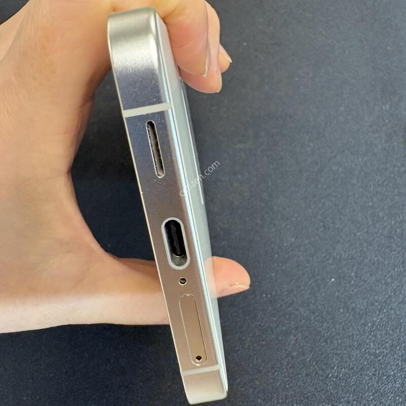 ������ S24�÷��� 256G(���ο�) SS�� �Ǹ��մϴ�.