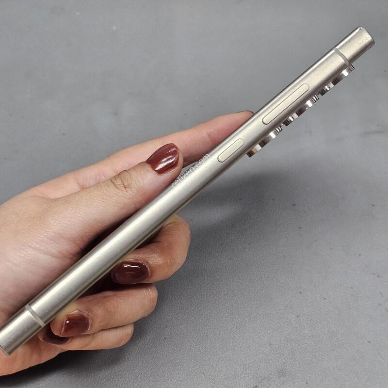 �Ｚ ������ S24��Ʈ�� 1�׶� �ڱ��� �׷��� ���ܻ� AA�� �߰��� ~!