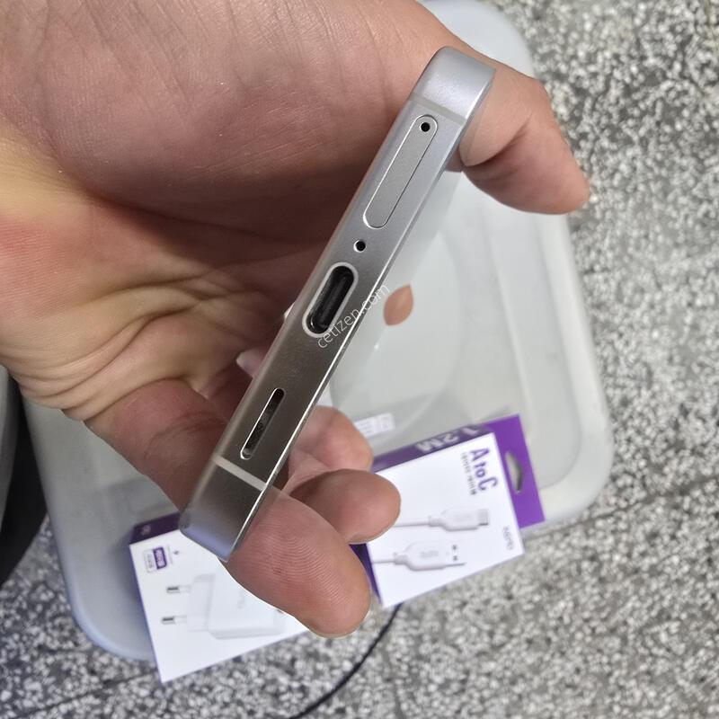 KT S24 (S921) 256G ȭ��Ʈ���� ����� �˴ϴ�