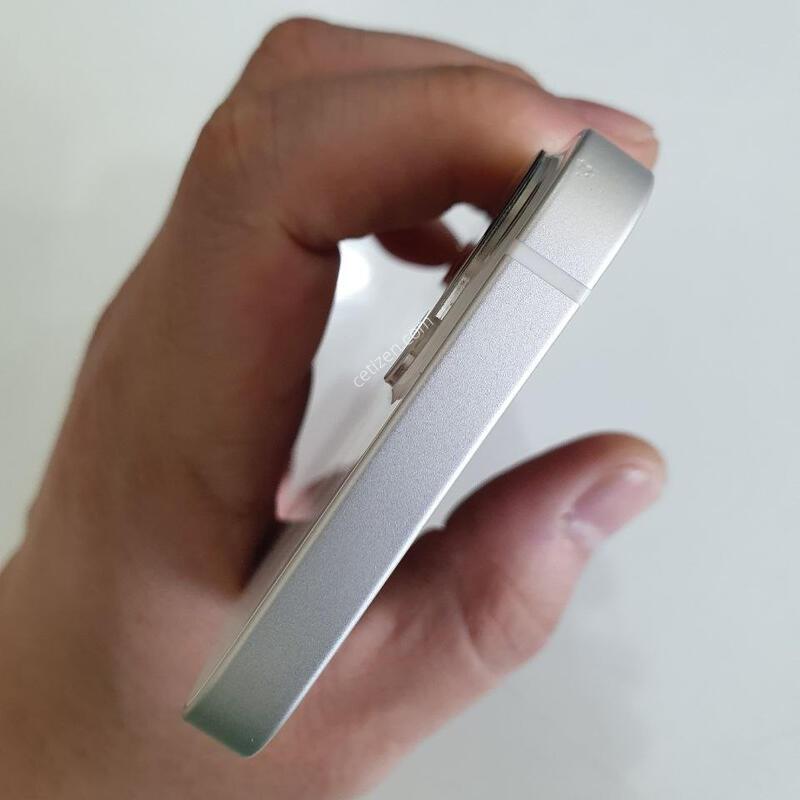 ������12�̴�64G ���ܻ� �������⽺ ���±� �߰��� �����
