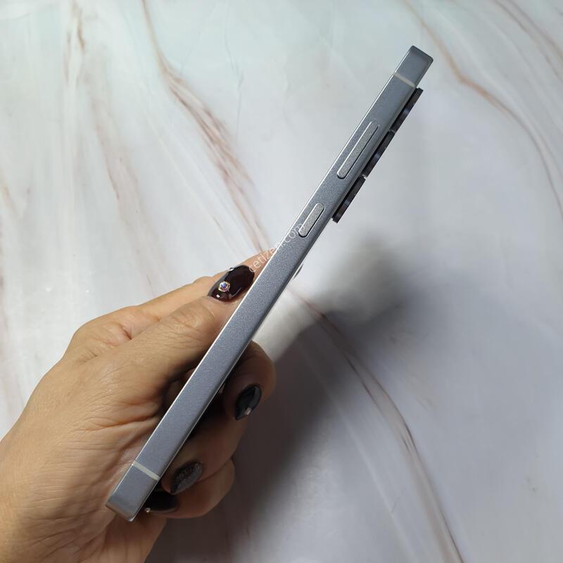 ������ S25��Ʈ�� ƼŸ���ǹ����� 256G S�� �Ǹ��մϴ�