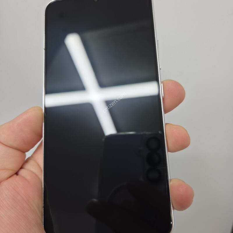 ������ S22 256GB ȭ��Ʈ A��