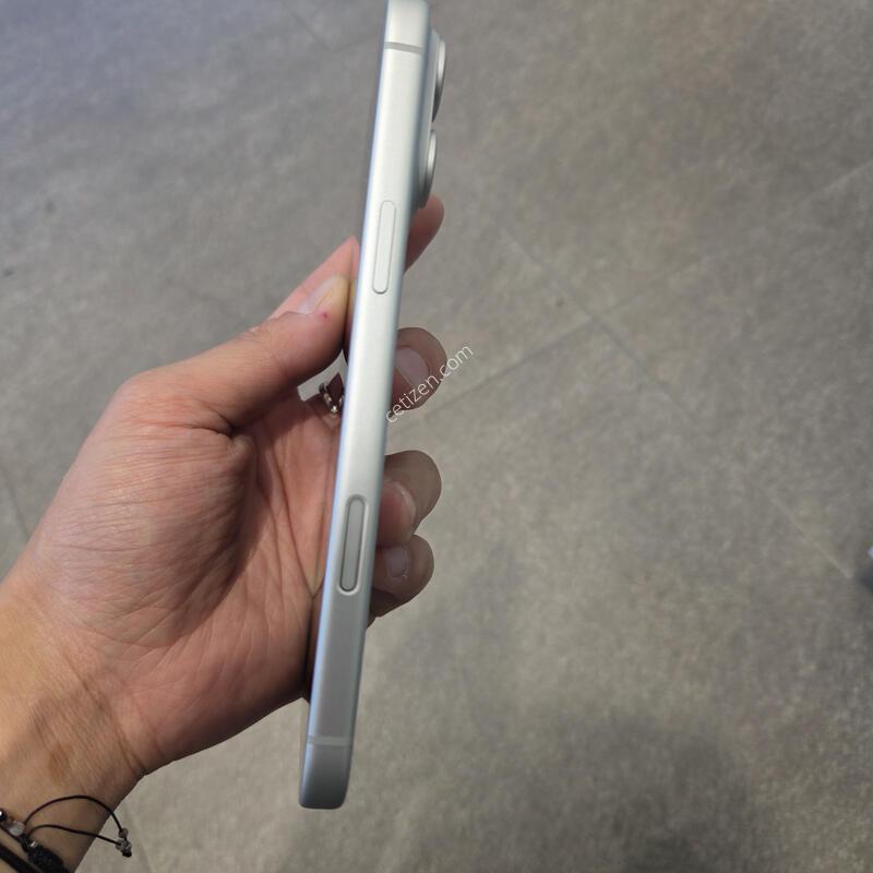 ������ 17PRO MAX 256GB �ǹ�  ���͸����� 100% Ǯ�ڽ� �������� !