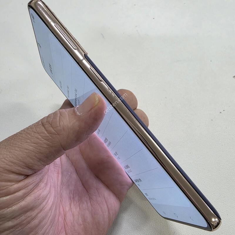 ������ S21���̿÷� ��������