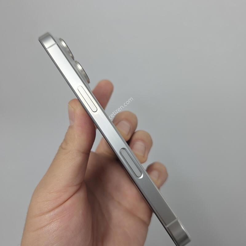 ������16���� 128GB ȭ��Ʈ ���͸�88%