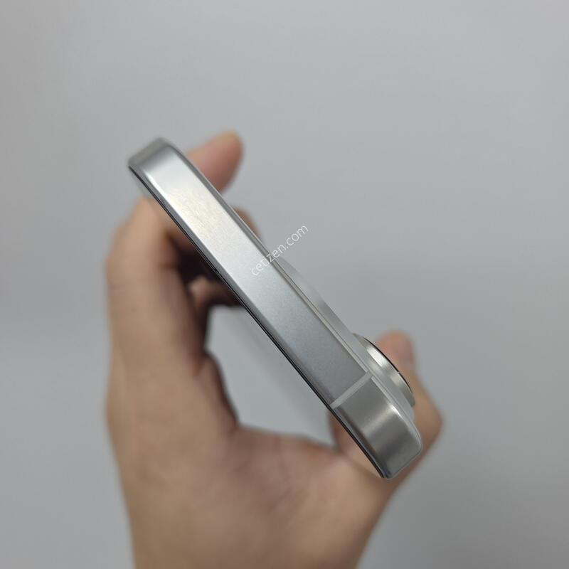 ������16���� 128GB ȭ��Ʈ ���͸�88%