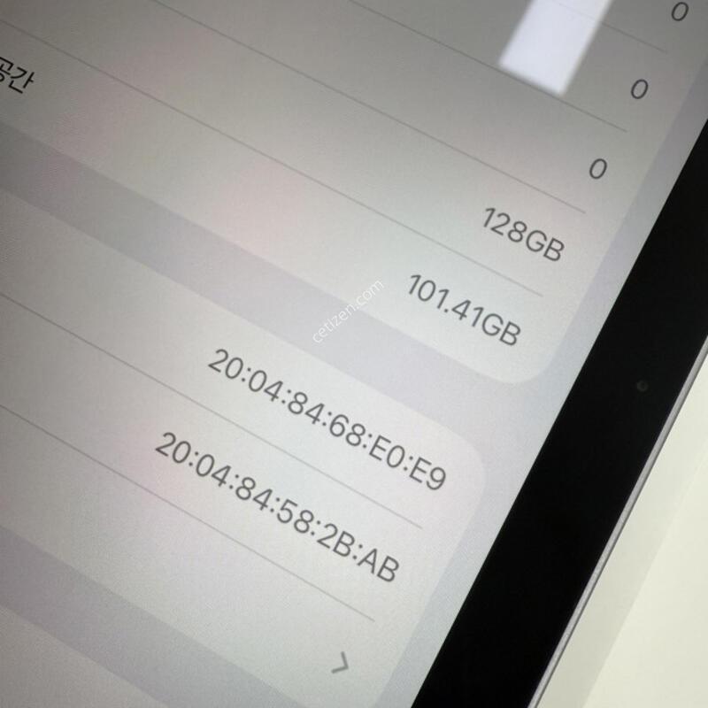 �����е忡��11 M2 128GB �Ǹ��մϴ�.