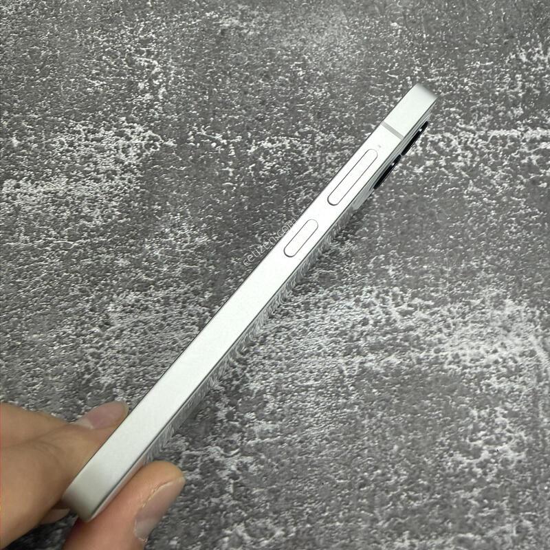 ���̺� �ó���� ȭ��Ʈ SS�� 128GB