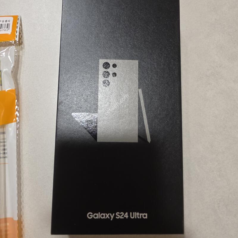 ������ S24 ��Ʈ�� 512GB ƼŸ�� �׷��� �Ǹ��մϴ� !!
