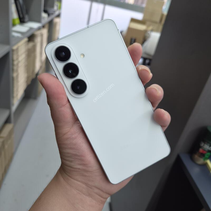 �ܰ�S��)������ S26 ȭ��Ʈ 256G(�ʸ�/���̽�)