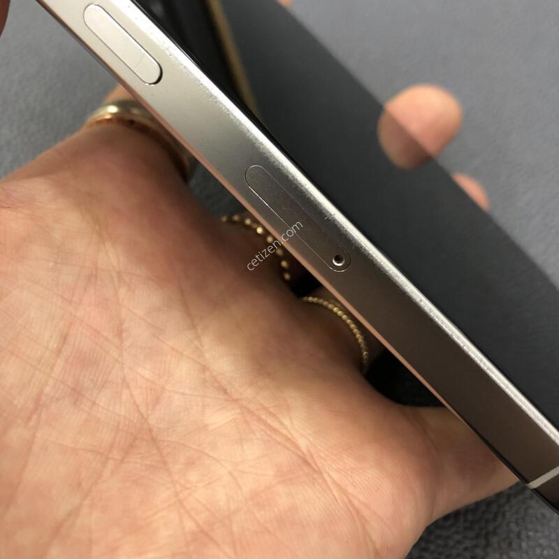 ������16���� ȭ��Ʈ 256G,����� ���ƿ�,���͸�����87%,����������
