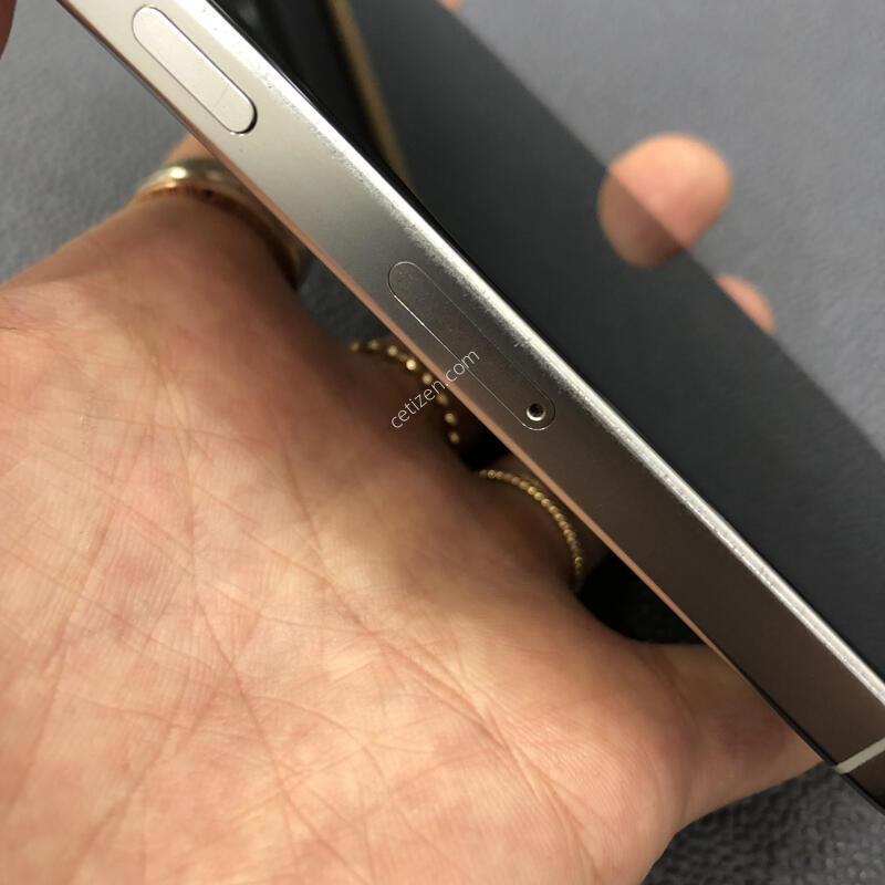 ������16���� ȭ��Ʈ 256G,����� ���ƿ�,���͸�����87%,����������