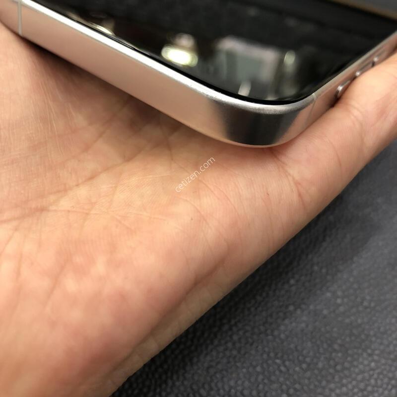 ������16���� ȭ��Ʈ 256G,����� ���ƿ�,���͸�����87%,����������