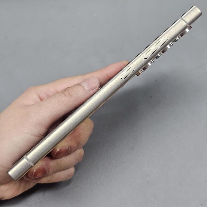 �Ｚ ������ s24��Ʈ�� 1�׶� �Ｚ���Ĵܵ����� ������ �ڱ��� ���ܻ� �߰���~!