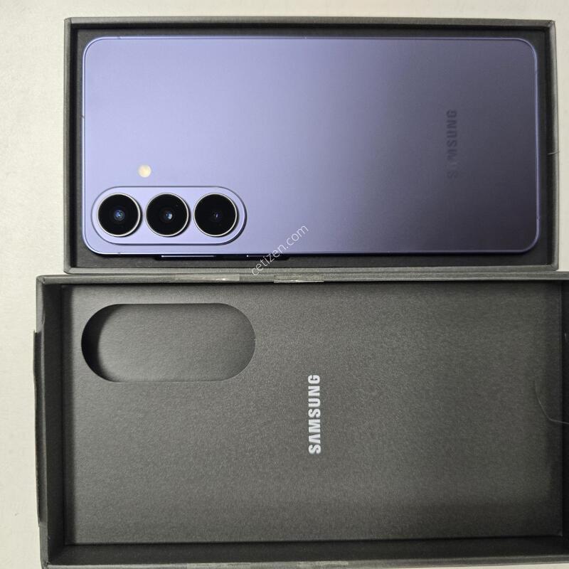 ������ S26�÷��� S26+ 256GB �ڹ�Ʈ ���̿÷� �ܼ����� �̻�� ��ǰ �˴ϴ�.