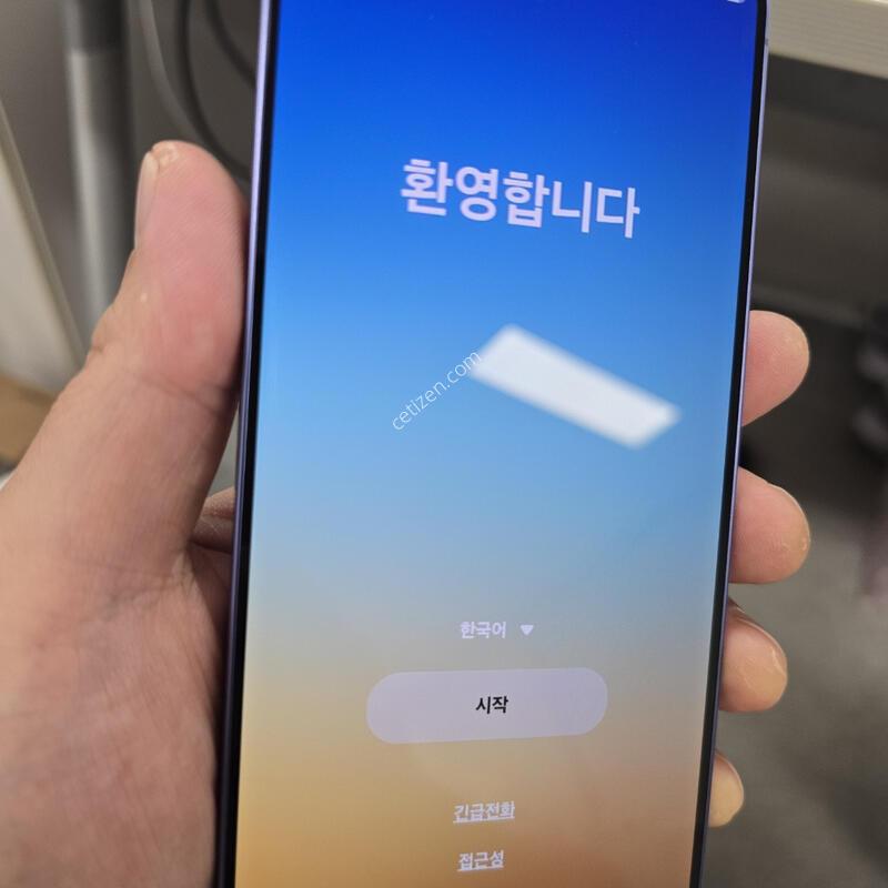 ������ S26�÷��� S26+ 256GB �ڹ�Ʈ ���̿÷� �ܼ����� �̻�� ��ǰ �˴ϴ�.