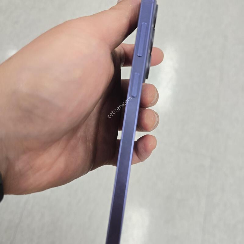 ������ S26�÷��� S26+ 256GB �ڹ�Ʈ ���̿÷� �ܼ����� �̻�� ��ǰ �˴ϴ�.