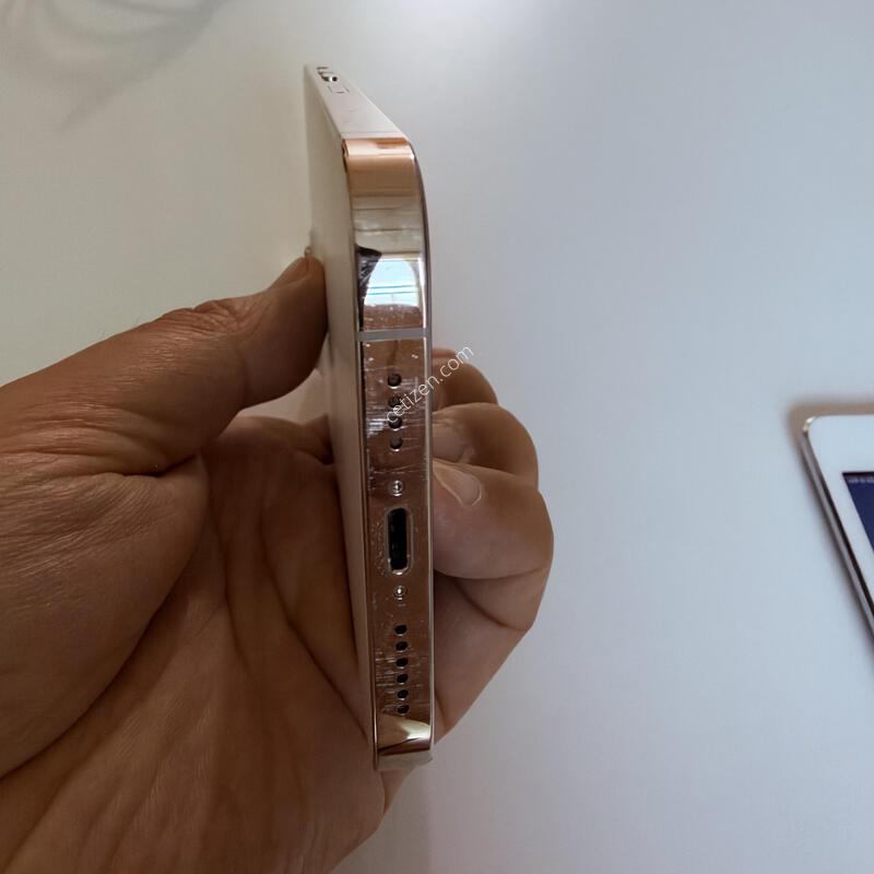 ������12���θƽ� 128G �Ǹ��մϴ�.
