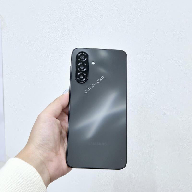 ������A17 ���� 128GB