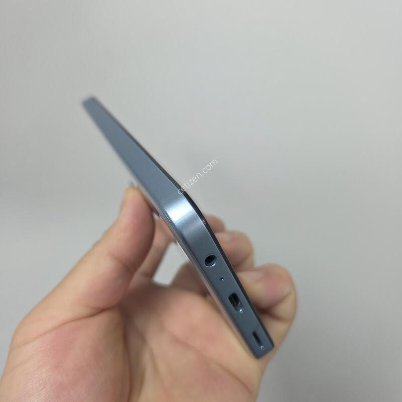������ ���̵�7 128GB