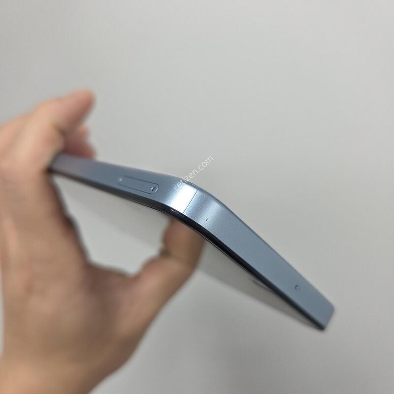 ������ ���̵�7 128GB