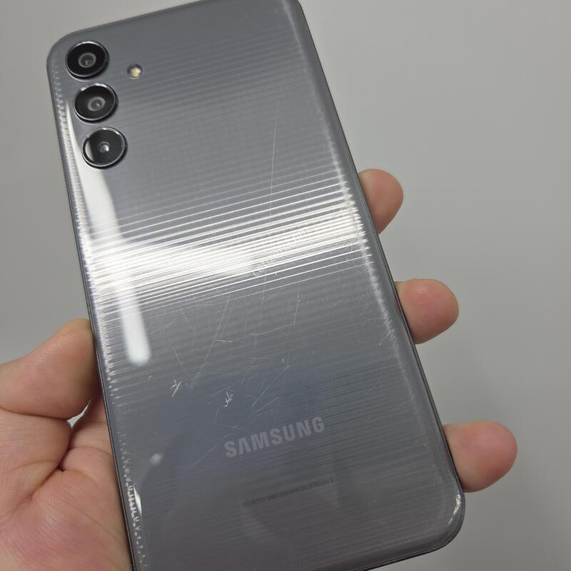 ������ ���̵�7 128GB �׷���