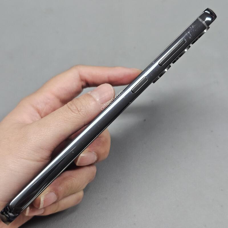 �Ｚ ������ s23�÷��� 256GB �׸� �������� ���ܻ� AA�� �߰��� ~!