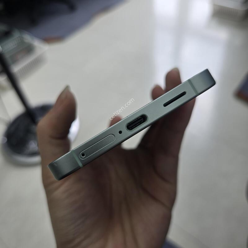 ������ S25+ ��Ʈ 512GB ���ܻ� �������� ������