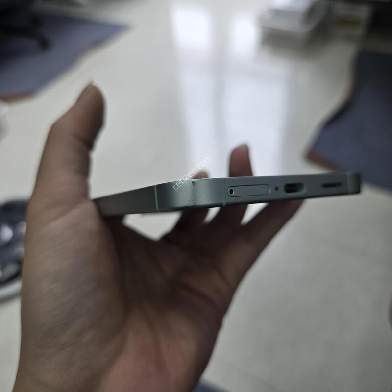 ������ S25+ ��Ʈ 512GB ���ܻ� �������� ������