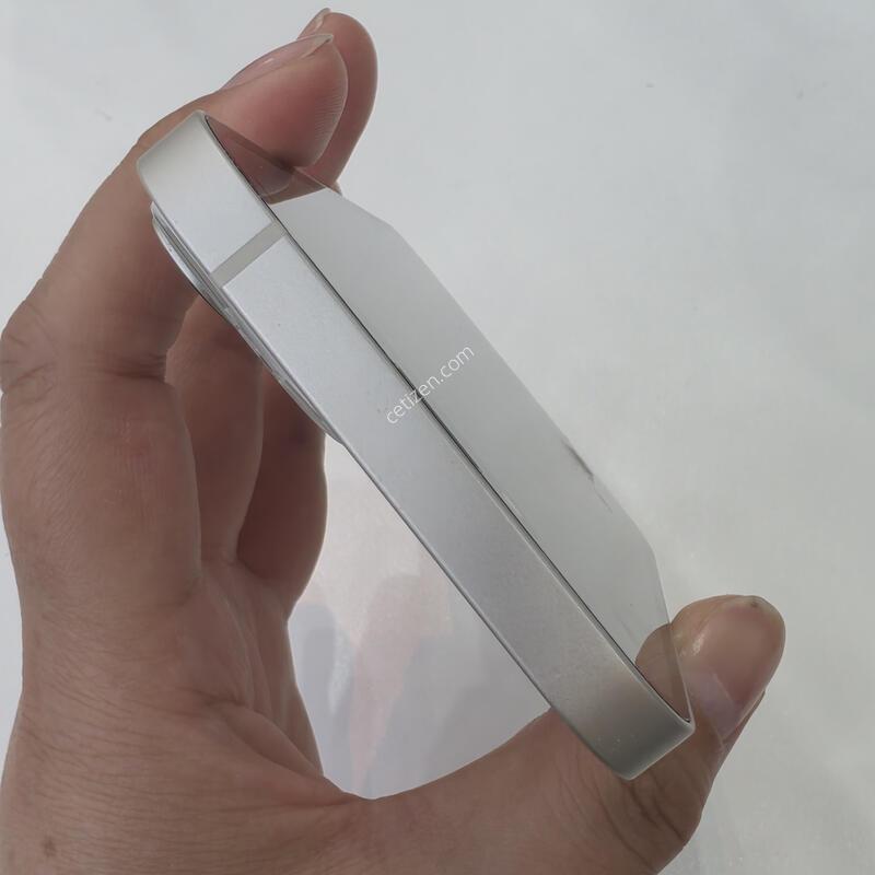 IP 13 128G ȭ��Ʈ
