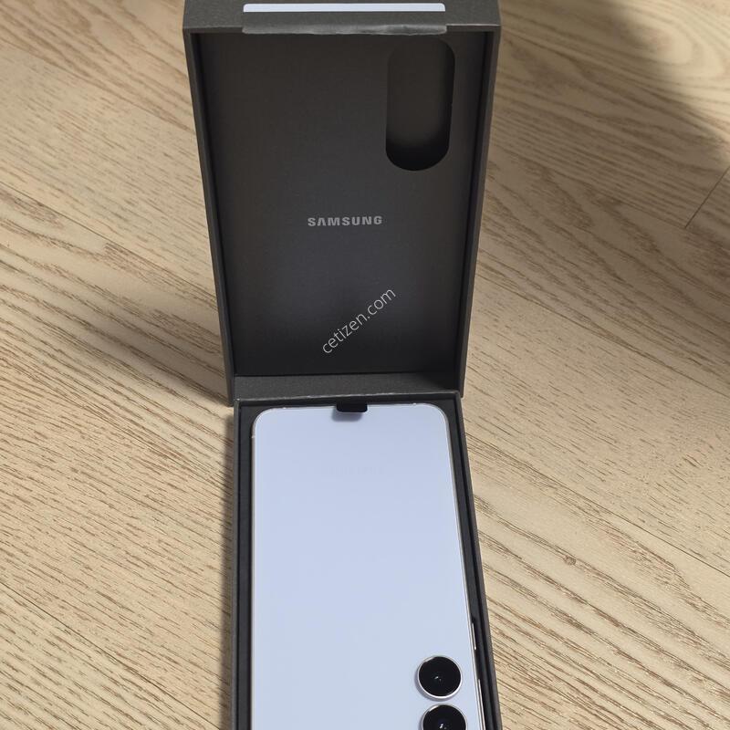 sk�� S25FE S��