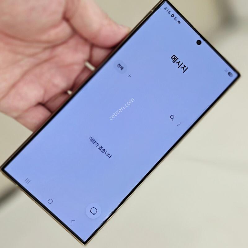 ������ S24 ��Ʈ�� ƼŸ�� ���ο� 256GB ������ �� �Ǹ�