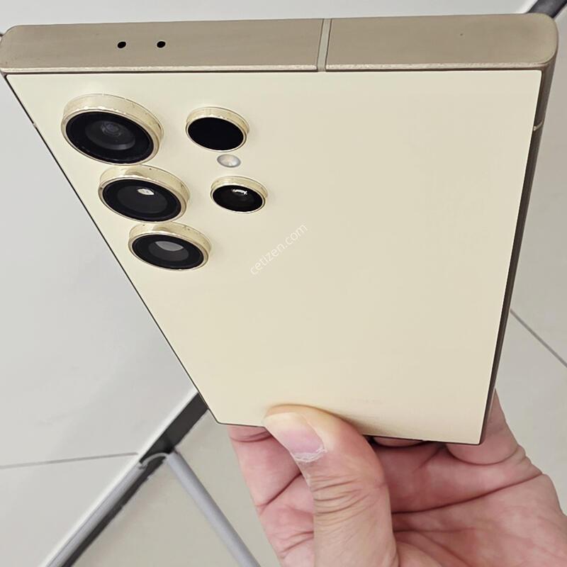 ������ S24 ��Ʈ�� ƼŸ�� ���ο� 256GB ������ �� �Ǹ�